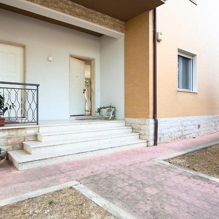 Apartament L'Oasi Della Pace - Confortevole E Vicino A Tutto Chiaravalle Marche Zewnętrze zdjęcie
